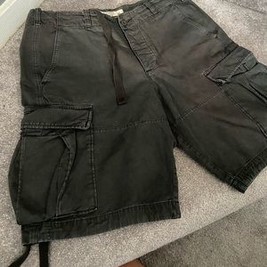 Men’s cargo shorts